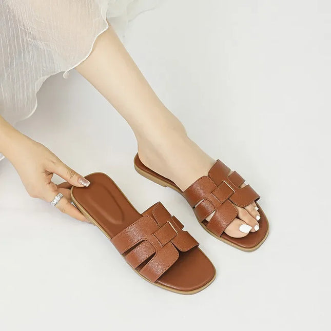Trendy Real Leather Summer Slippers for Women and Men, Non-Slip, Wear-Resistant, Breathable, Designer Style, Flat Sandals