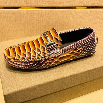 Mocassini firmati per uomo 2026 Nuovi mocassini fatti a mano 39-48 Appartamenti Casual Scarpe in pelle di serpente Mocassini da uomo comodi di lusso Scarpe taglia