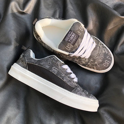 Black Gray Low-top Thick Shoe Tongue Skateboard Shoes Large Size Men Women Couple Versatile Sports Trend Versatile Board Shoes