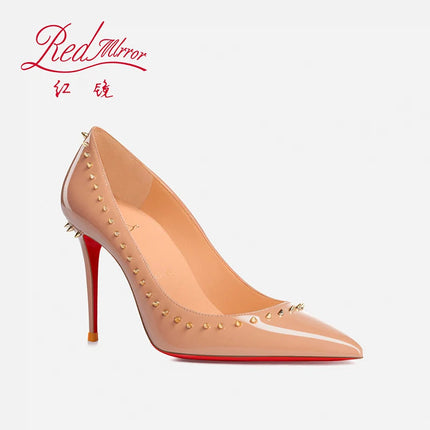 Scarpe col tacco di lusso da donna Fondo rosso lucido Décolleté a punta Rivetti di colore nudo Tacchi alti sottili Scarpe eleganti da donna di moda platinumshop