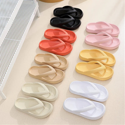 Infradito con plateau con suola morbida Donna 2025 Pantofole da spiaggia estive antiscivolo con nuvola Sandali da bagno con punta a clip con suola spessa da donna
