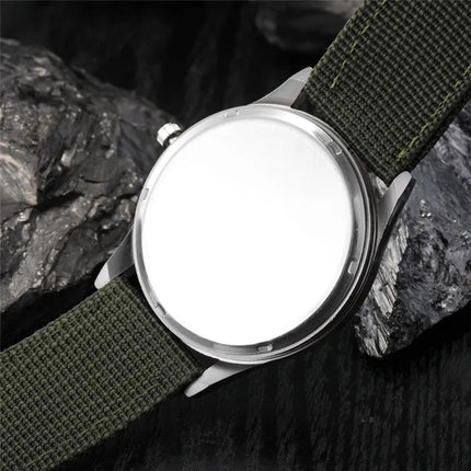 Orologi economici di marca da uomo Studenti Moda Casual Cinturino in silicone Sport Militare Data Orologio da polso al quarzo Nero Relogio Masculino platinumshop
