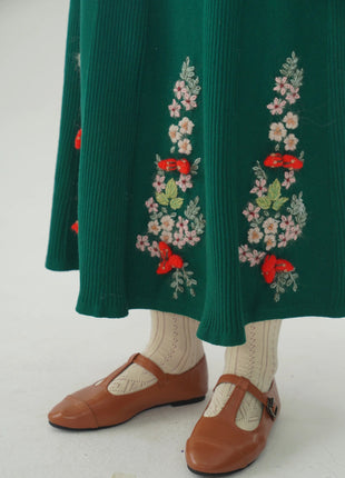 62-96cm Waist Fall Winter Long Skirts Women Elegant Handmade Embriodery Crochet Red Fruit Cashmere Wool Knitted Emerald Skirts PlatiNum