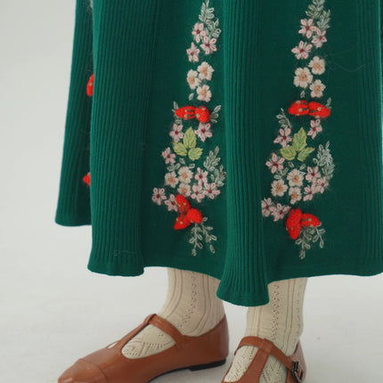 62-96cm Waist Fall Winter Long Skirts Women Elegant Handmade Embriodery Crochet Red Fruit Cashmere Wool Knitted Emerald Skirts PlatiNum