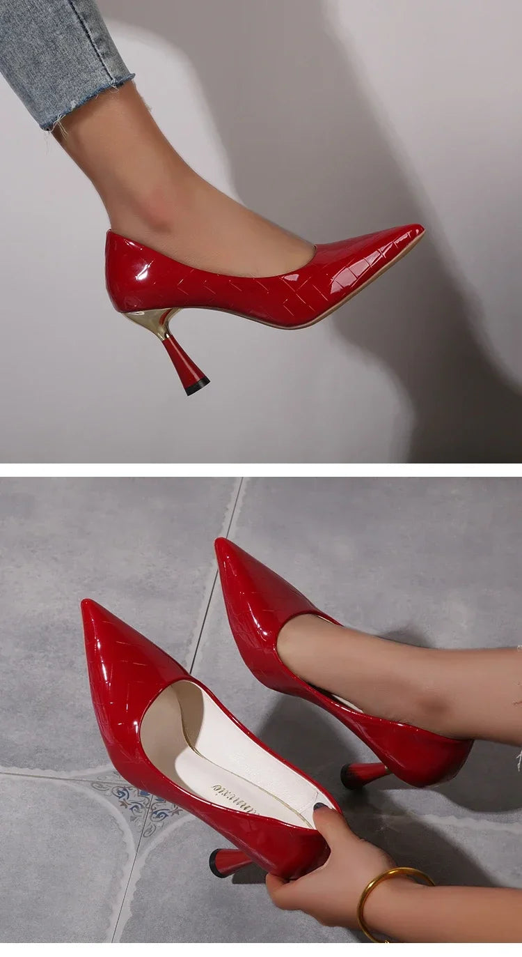 Scarpe Donna 2024 Tendenza Nuova Estate Tacchi rossi Donna elegante Décolleté con tacco nero e punta a punta Abito in pelle Scarpe da donna bianche