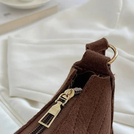 Mini Women Shoulder Bags Fashion Felt Women's Bag Design Advanced Underarm Handbags Mini Saddle Bag PlatiNum