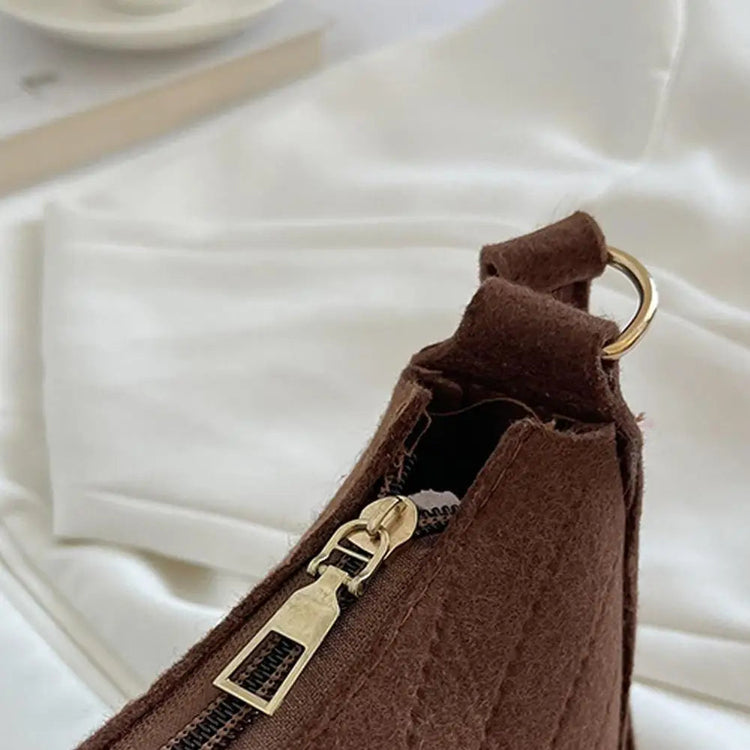 Mini Women Shoulder Bags Fashion Felt Women's Bag Design Advanced Underarm Handbags Mini Saddle Bag PlatiNum