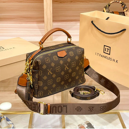 Women's handbag 2025 new autumn and winter designer shoulder crossbody bag, fashionable and high-end pillow bag PlatiNum