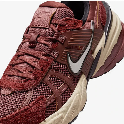 Nike Official Authentic W NIKE V2K RUN Women's Retro Wear-Resistant Dad Shoes FN6703-201