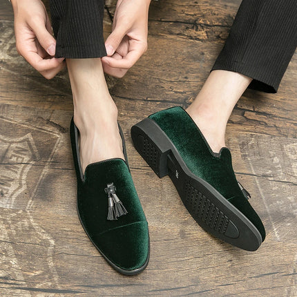 Mocassini verdi in pelle scamosciata di marca di lusso da uomo slip-on nappa scarpe da sposa in morbida pelle appartamenti scarpe da uomo scarpe casual scarpe in pelle nabuk