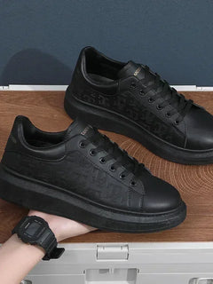 2026 Men's Casual Shoes Spring and Autumn Flat-soled Casual Leather Shoes Sports Shoes Black and White Men's Thick-soled Shoes