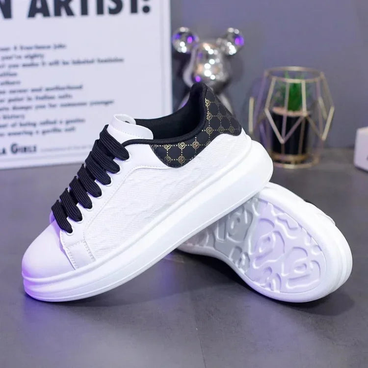 Spring Summer Men's Fashionable Lightweight Sport Shoes Thick Bottom Trendy White Sneakers Breathable Comfortable Running Shoes