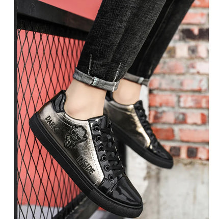 Men Casual Shoes Patent Leather Flats Skate Men Cool Driving Shoes Male Walking Shoes Sneakers Dress Trend the Latest Leisure