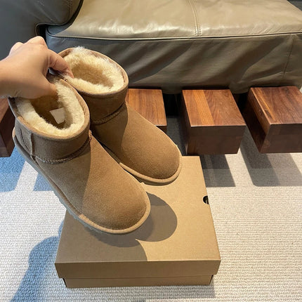 Classic Short Women's 2027 New Winter Warm Wool Thick Sole Genuine Leather And Fur Snow Boots