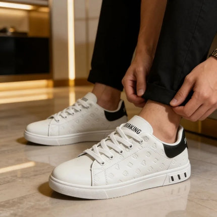 New Men Casual Shoes Summer Breathable Skate Shoes Korean Style Trendy Comfortable Versatile White Sneakers