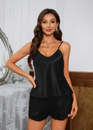 Set di indumenti da notte estivi di lusso in pizzo a V profondo senza schienale sexy Set pigiama in raso morbido per donna Comodo canottiera e pantaloncini a maniche corte