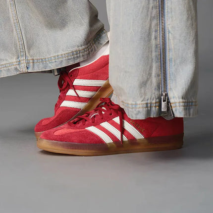 adidas Originals GAZELLE, sneakers basse comode e versatili, ammortizzanti e resistenti all'usura, per uomo e donna, rosse IE1051