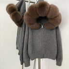 Grey brown jie
