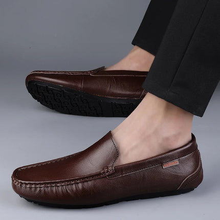 Scarpe casual da uomo in vera pelle Mocassini da uomo di marca di lusso Mocassini Slip traspiranti su scarpe da guida italiane Chaussure Homme