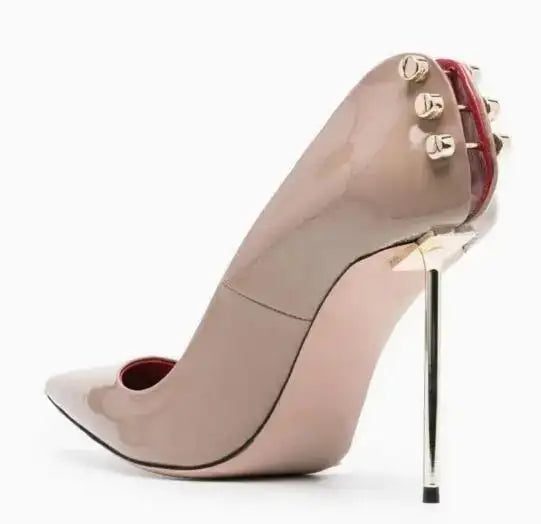 Décolleté a spillo con borchie in metallo in pelle verniciata nera sexy Décolleté da donna con punta a punta e tacco alto, scarpe da sera con tacco alto platinumshop