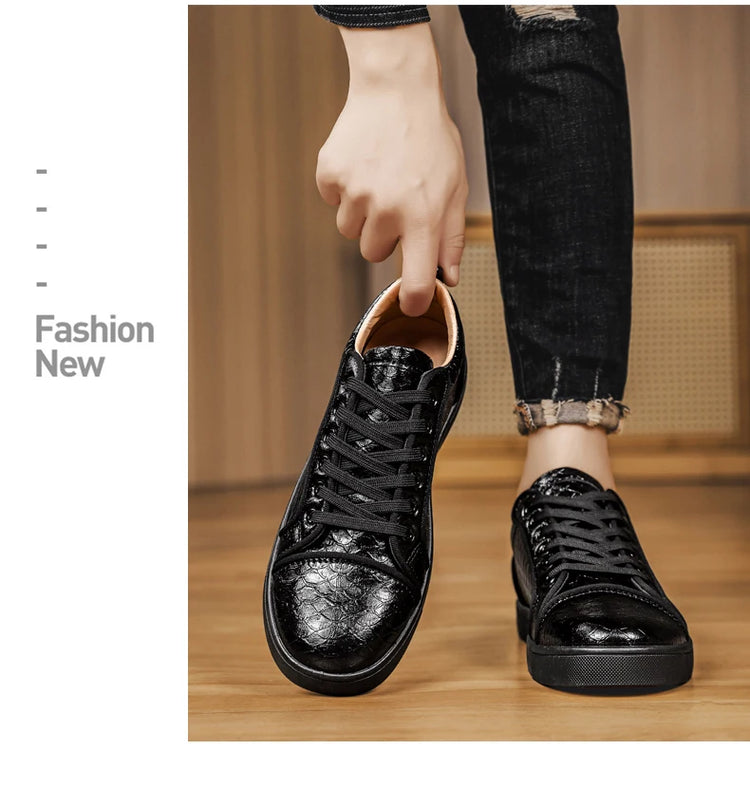 2026 Spring New Shoes for Men Leather Casual Shoes Fashion Pattern Flat Skateboard Shoes Street Cool Lace-up Sneaker