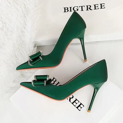 BIGTREE New Fashion Women Dress Shoes 10cm tacchi alti Shallow Toe Crystal Butterfly Knots Lady Red Silk Shoes taglia 34-40