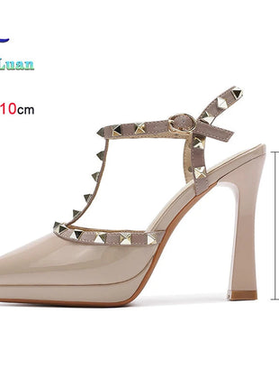 Scarpe con tacco sexy con rivetti Sandali con tacco alto da 10 cm Sandali con tacco alto da sera Sandali con tacco a spillo color nudo semplici con punta a punta platinumshop