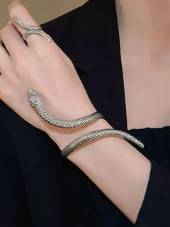 Offerta Speciale: Set di 2 Bracciali e Anelli a Forma di Serpente Punk, Bracciali Apribili a Spirale e Anelli per Dita, Gioielli per Mani Unisex