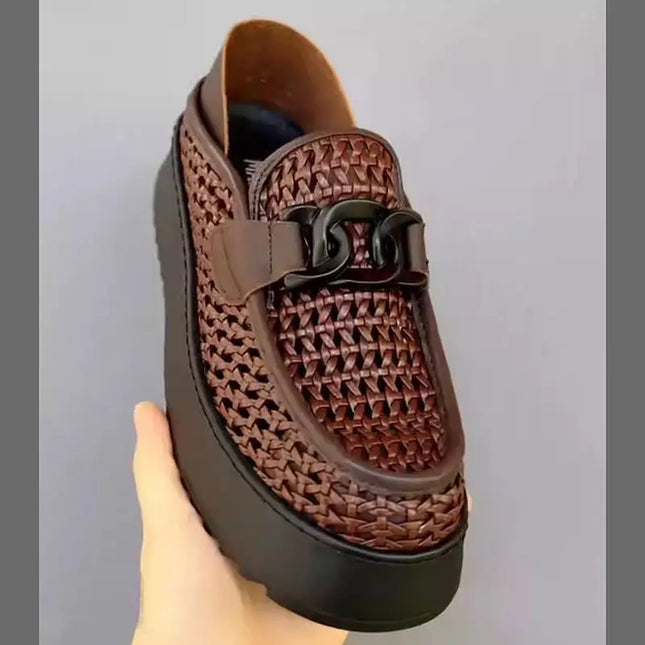 Mocassini Neri di Tendenza da Uomo, Scarpe Casual Traspiranti con Intaglio, Comode Scarpe Slip-on con Plateau, Mocassini da Uomo