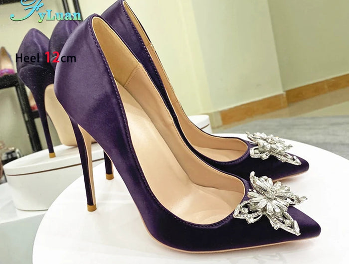 Scarpe da donna in raso Primavera Autunno Decorazione farfalla con strass Tacchi alti eleganti 8CM 10CM 12CM Décolleté da banchetto a punta moda