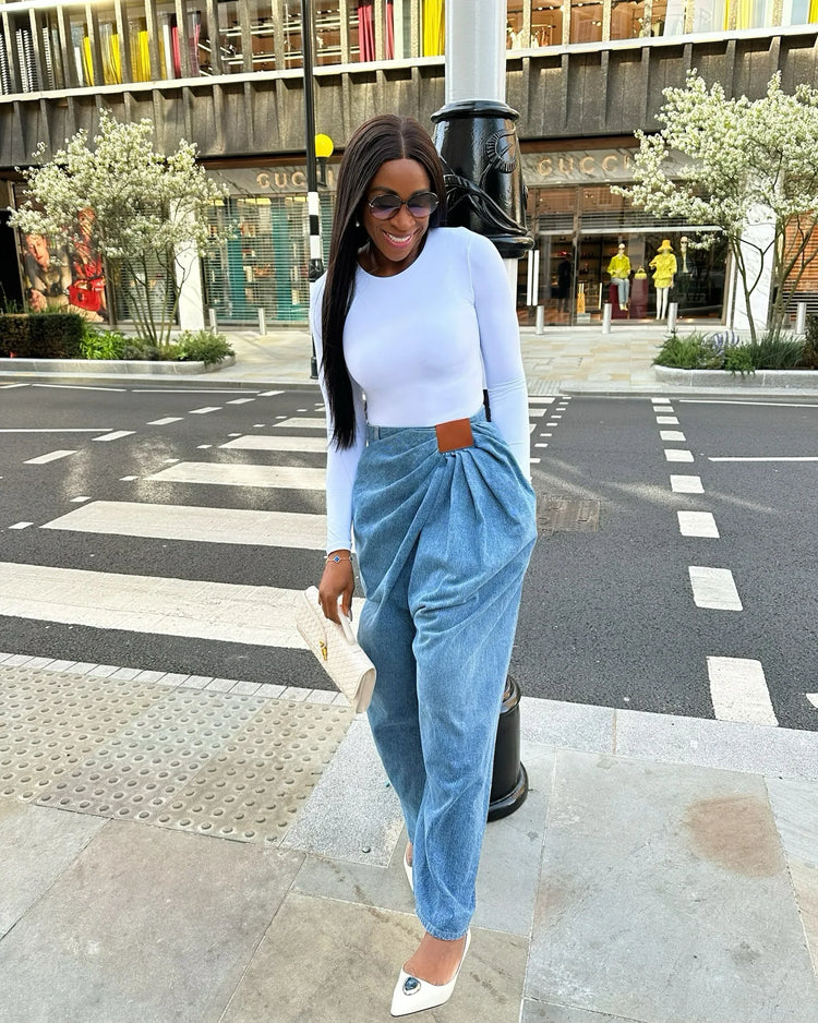 Jeans da Donna a Gamba Larga Lavati a Vita Alta con Pieghe e Effetto Distressed, Denim Vintage Primavera 2026, Pantaloni Femminili Streetwear a Tutta Lunghezza