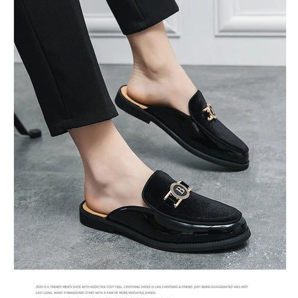 Scarpe casual in pelle da uomo Ciabatte nere di lusso Appartamenti di moda Pantofole da esterno traspiranti estive Mocassini slip on maschili firmati