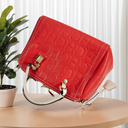 CH Autumn/Winter Christmas Fashion PU Material Lock Lock Design Women's Crossbody Bag 2025 Designer New Handbag Trendy Brand PlatiNum
