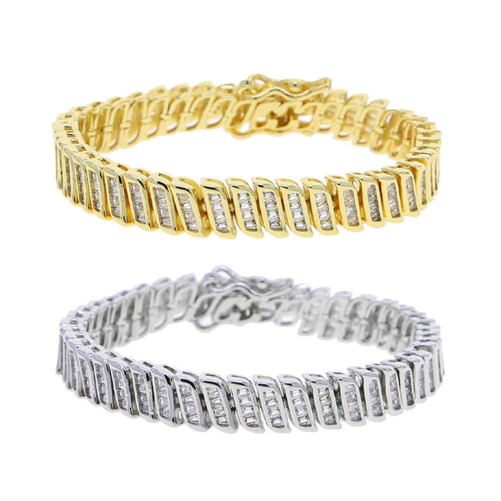 2025 Nuova collana a catena serpente unisex color oro a spina di pesce con perline catena a maglie pavimentata 5A CZ girocollo a forma di luna per gioielli da donna