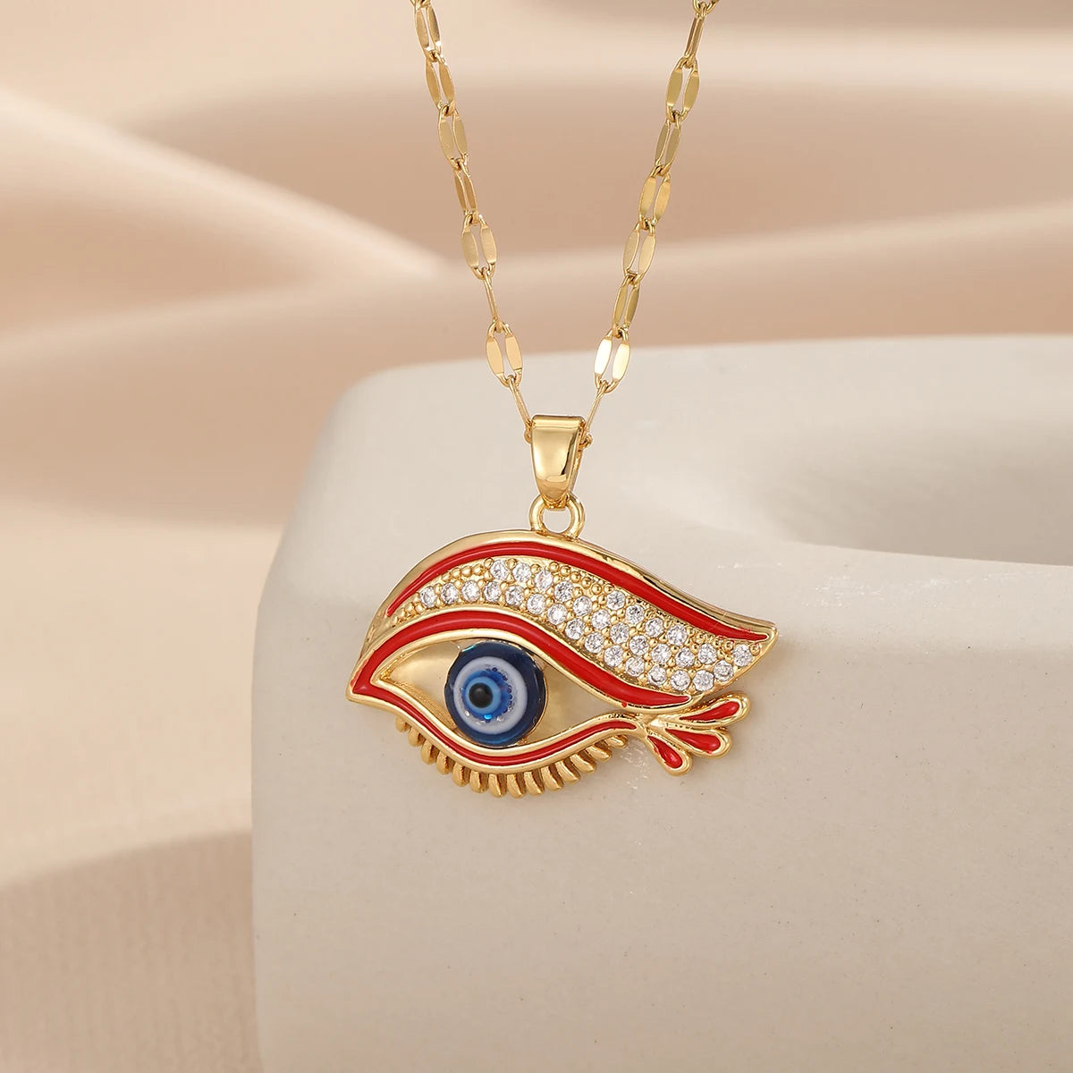 Collana personalizzata da donna con occhio del diavolo, catena clavicola in acciaio inossidabile avanzata e versatile, alla moda ed elegante