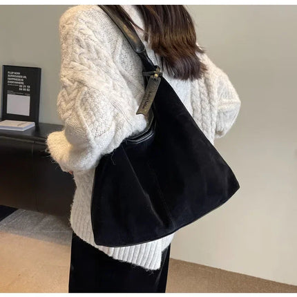 Women Suede Shoulder Bag with Zipper Hobo Bags Large Capacity Handbag Slouchy Bag Commuter Travel Bag Purses and Handbags PlatiNum