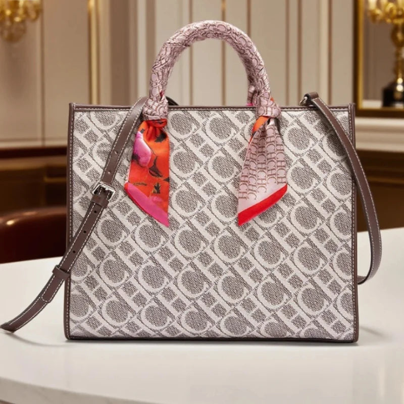 Carolina Herrera Borsa elegante e pratica di fascia alta Borsa da donna con design a lettera alla moda Borsa a tracolla di grande capacità