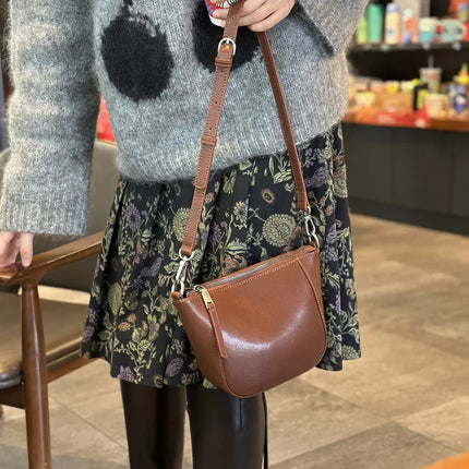 Nuova borsa in vera pelle, versatile borsa a tracolla piccola in pelle di vacchetta di alta qualità per donna