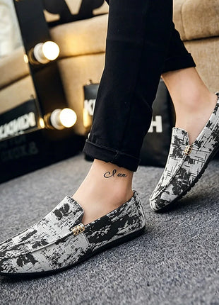 Mocassini stampati alla moda per uomo, scarpe basse estive traspiranti, scarpe casual da uomo, comode scarpe da guida antiscivolo, scarpe slip-on da uomo