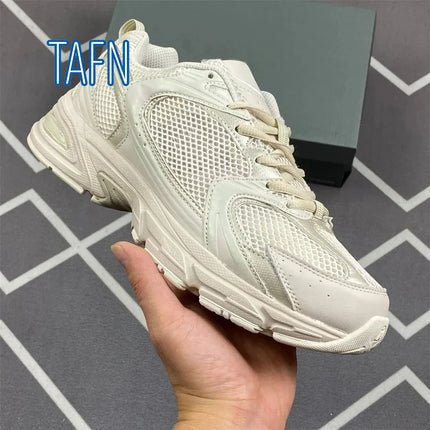 Sneakers stile papà retrò Y2K unisex, tomaia mista in rete e sintetico, suola spessa sagomata per outfit urbani e look street trendy