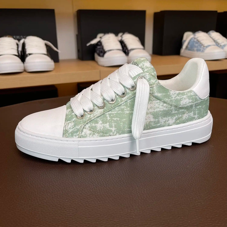 Luxury Fashion Casual Sports Sneakers Comfort Breathable Unisex Trendy Shoes