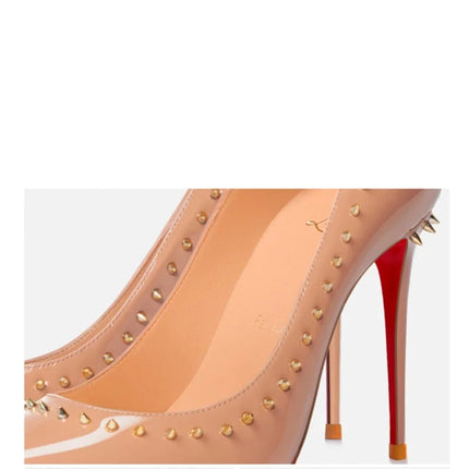 Scarpe col tacco di lusso da donna Fondo rosso lucido Décolleté a punta Rivetti di colore nudo Tacchi alti sottili Scarpe eleganti da donna di moda platinumshop