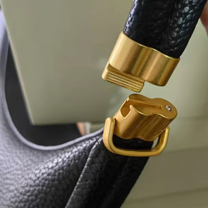 2025 Luxury Quality Half Moon Women's Shoulder Bag Crossbody Aesthetic Bags Women's Handbag Lock Catch Designer Underarm Bags PlatiNum