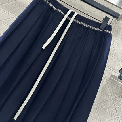 Early spring new elegant and fashionable mid length wool pleated high waisted A-line half skirt women's clothing PlatiNum