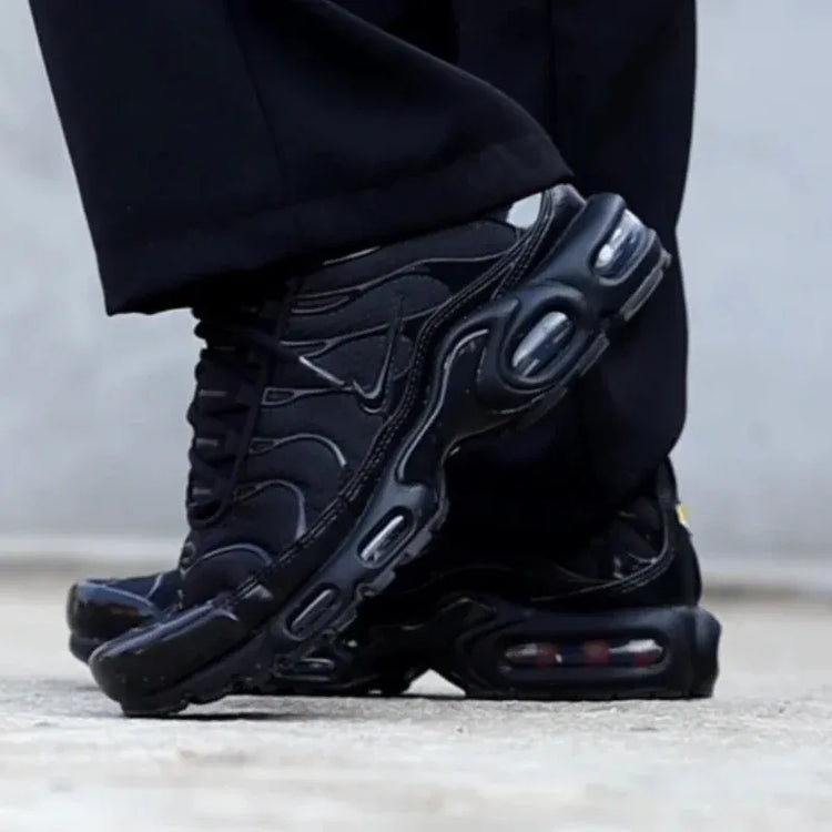 Nike Air Max Plus TN Triple Black Women's Air Cushion Comfortable Retro Sports Running Shoes FB8479-001