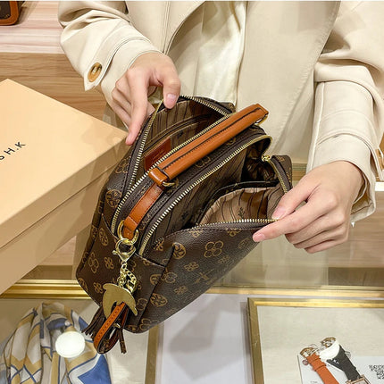 Women's handbag 2025 new autumn and winter designer shoulder crossbody bag, fashionable and high-end pillow bag PlatiNum