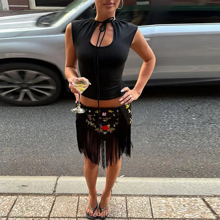 Minigonna Chic da Donna con Ricami e Frange, Modello Irregolare a Fiori, Collezione Estate 2026, per Vacanze e Streetwear
