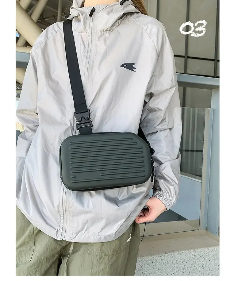 Borsa a tracolla rigida nera, leggera e portatile, per adulti, ideale per il trasporto quotidiano, lo shopping, le brevi camminate all'aperto e l'uso quotidiano.