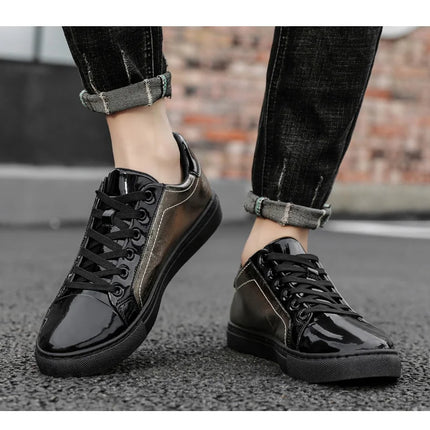Men Casual Shoes Patent Leather Flats Skate Men Cool Driving Shoes Male Walking Shoes Sneakers Dress Trend the Latest Leisure