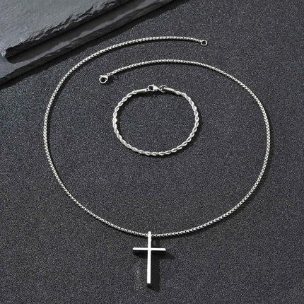 Vnox Set di 2 Pezzi Collana con Ciondolo e Bracciale da Uomo, Set di Gioielli in Acciaio Inossidabile Colore Nero Oro Argento, Regali di Gioielleria alla Moda platinumshop